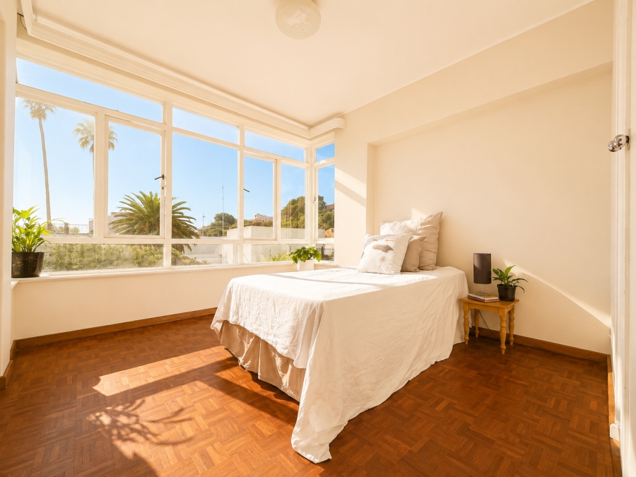 2 Bedroom Property for Sale in Sea Point Western Cape